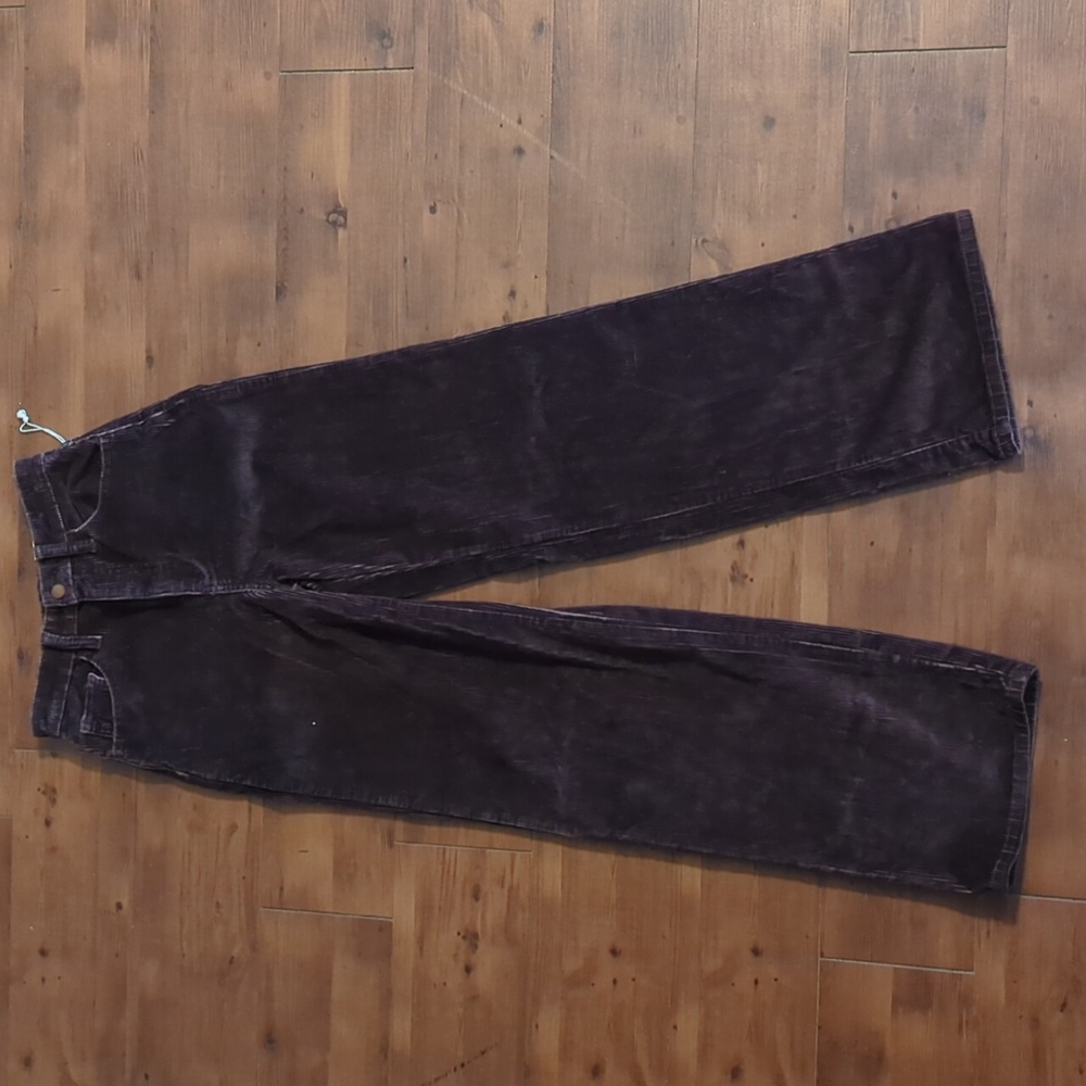 Women's High rise wide leg corduroy pants.